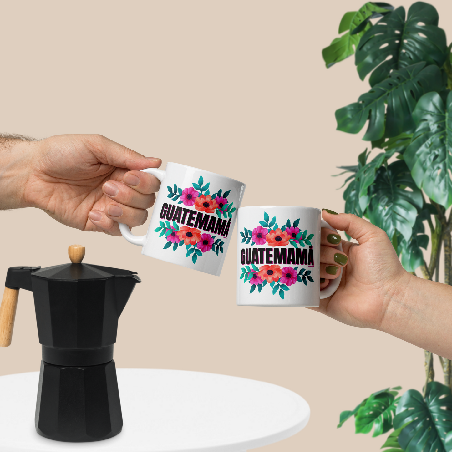 GUATEMAMÁ - White glossy mug