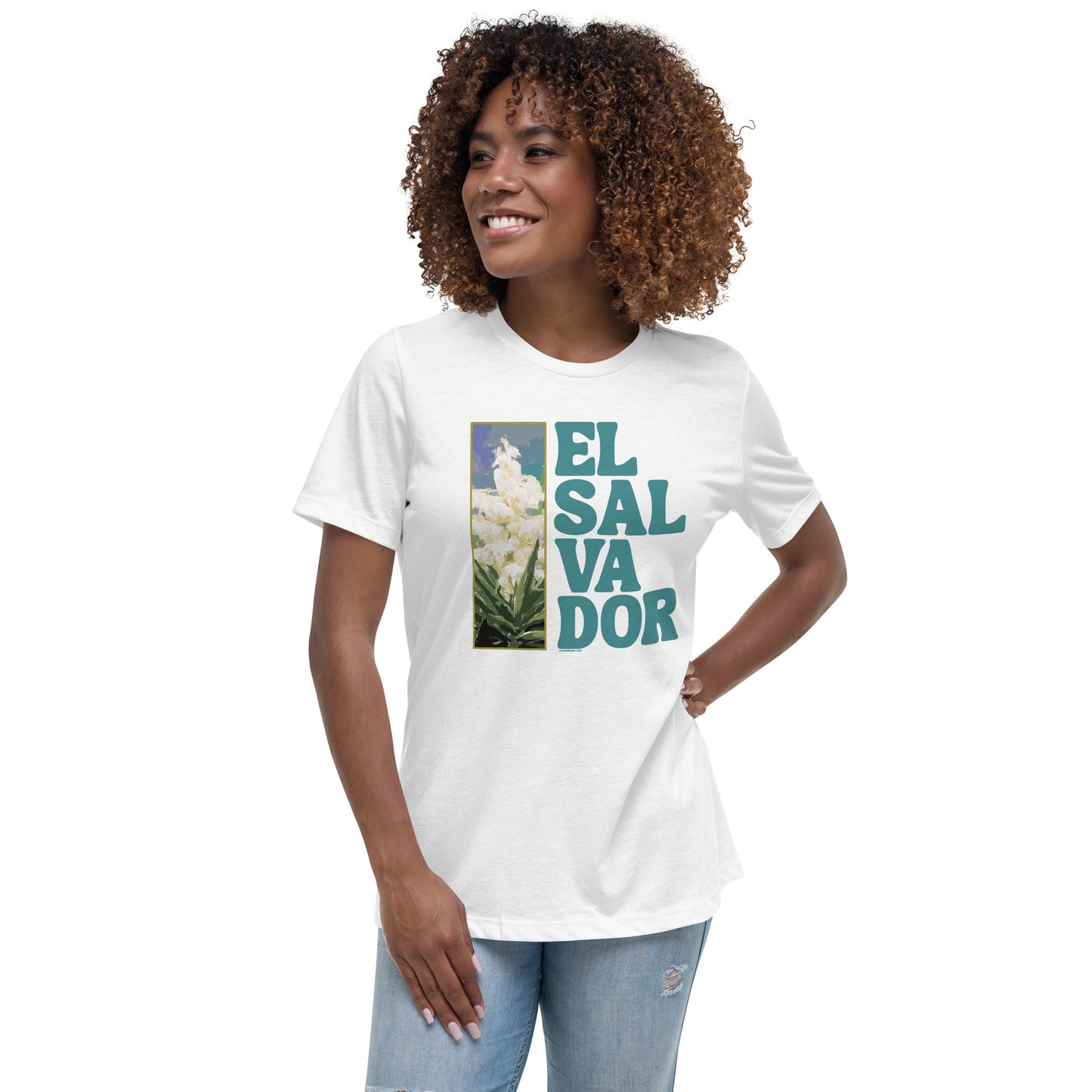 El Salvador Flor de Izote Women's Relaxed T-Shirt