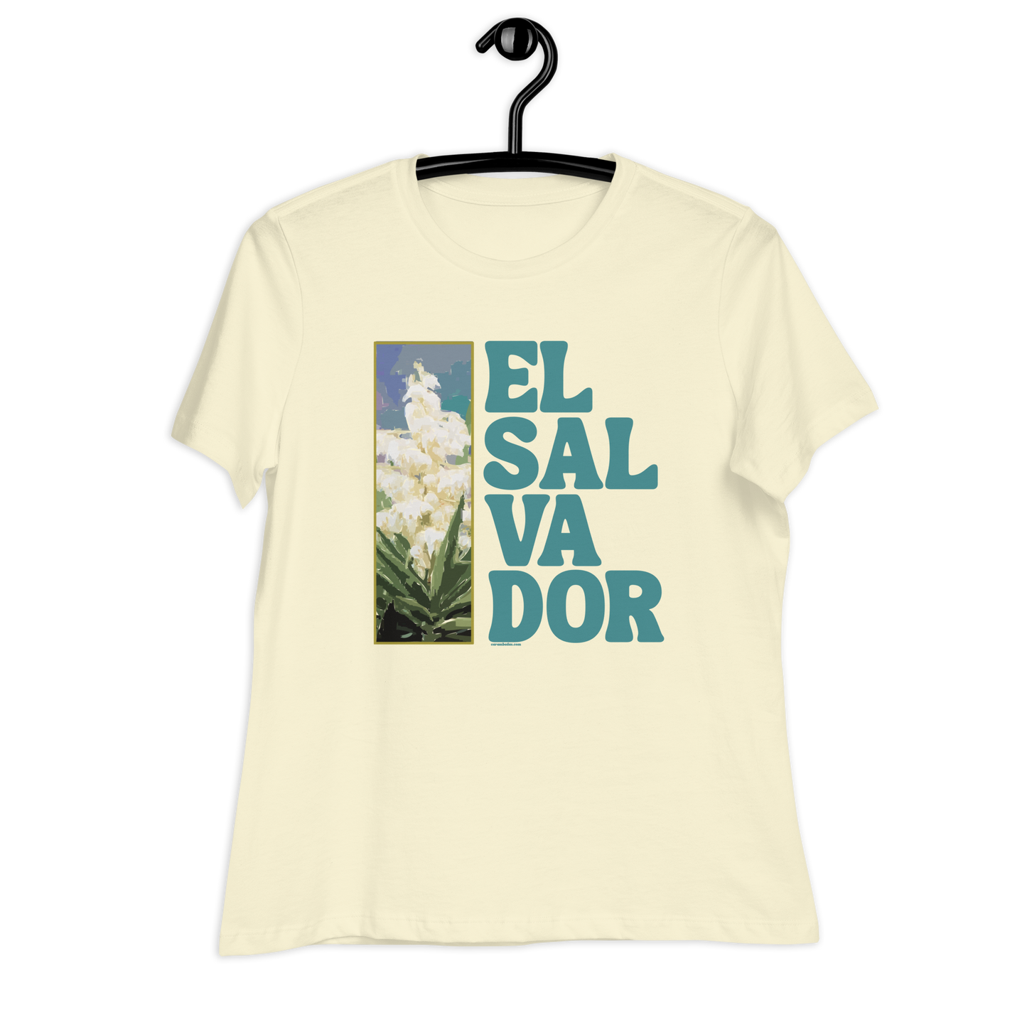 El Salvador Flor de Izote Women's Relaxed T-Shirt